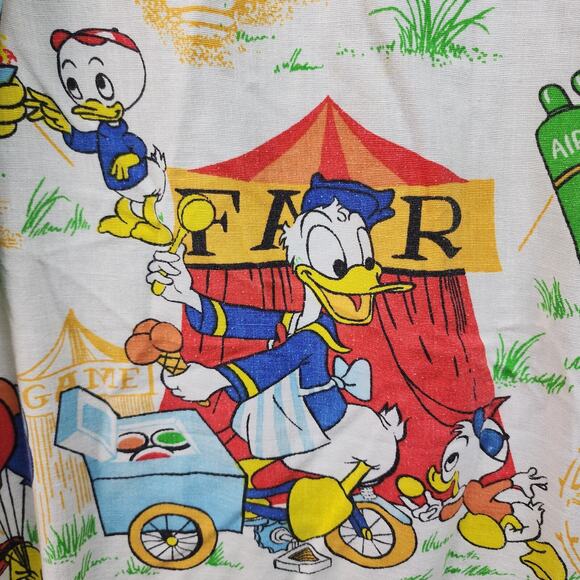 Vtg Walt Disney Productions Mickey Mouse “At the Fair” Lightweight Twin Bedsprea - Picture 6 of 10